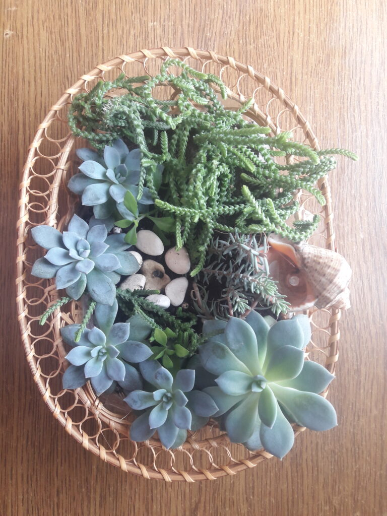 A centerpiece with fountain