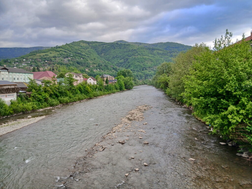 Local landscapes of travel